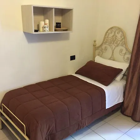 Greenriver Guest house Ponsacco
